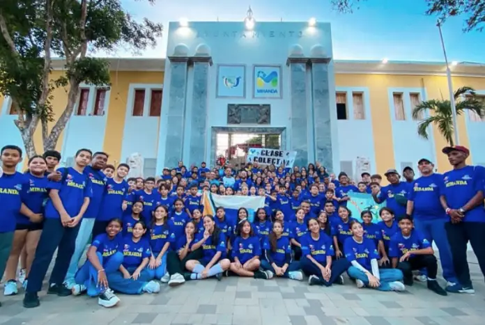El Municipio Miranda celebró el abanderamiento de su selección que participará en los III Juegos Nacionales Comunales (JNC).