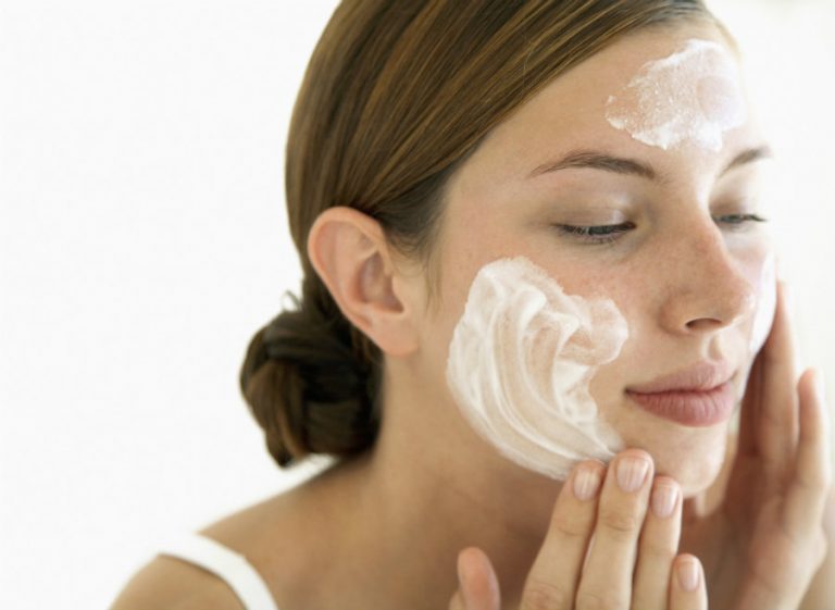 ¿Manchas en el rostro? Prueba esta mascarilla de maicena