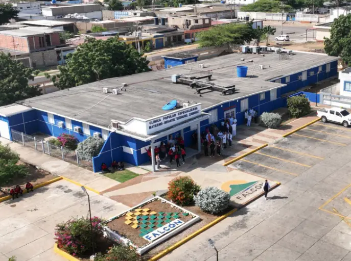 El gobernador Victor Clark entregó como nueva la clínica popular especializada materno-infantil "Ezequiel Zamora".