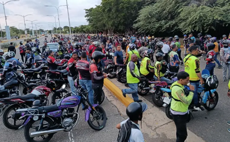 Coro | Mototaxistas se alzan en contra de retención de motos