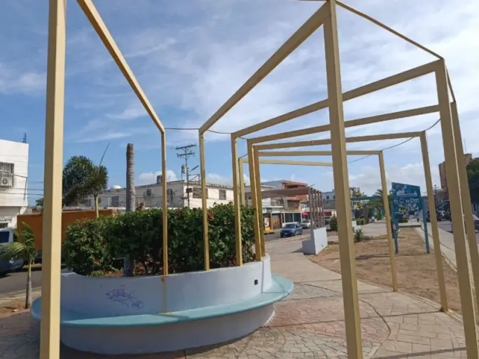 El emblemático paseo Indio Manaure de Coro está siendo preparado para darle la bienvenida a la Miranda Mágica en los próximos días.