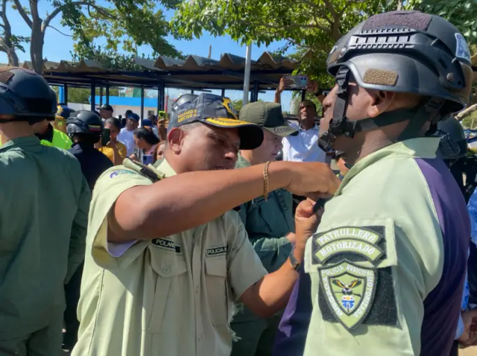 Un total de 84 funcionarios de distintos organismos de seguridad del estado fueron certificados como patrulleros motorizados.