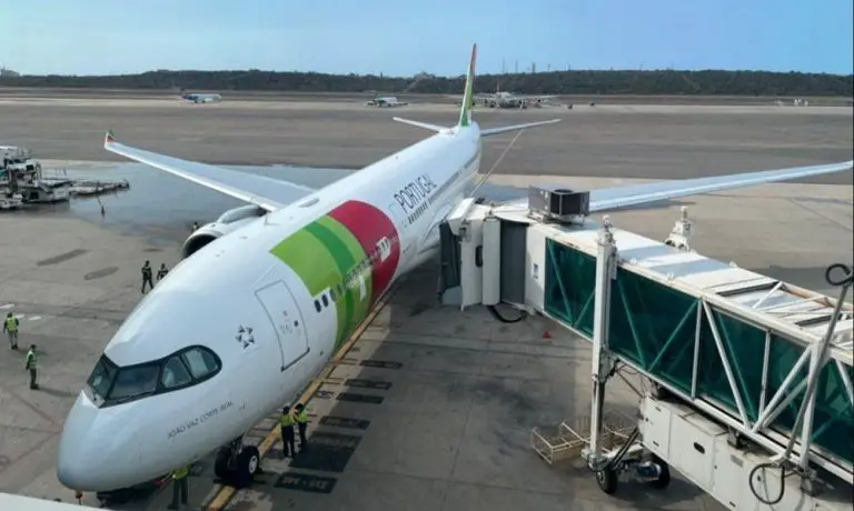 Portugal responde tras suspensión de permiso de aerolínea TAP