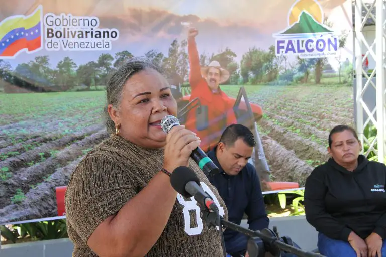 Este viernes, 25 de noviembre, un grupo de 80 productores de 11 municipios de la entidad recibieron kits de siembra.