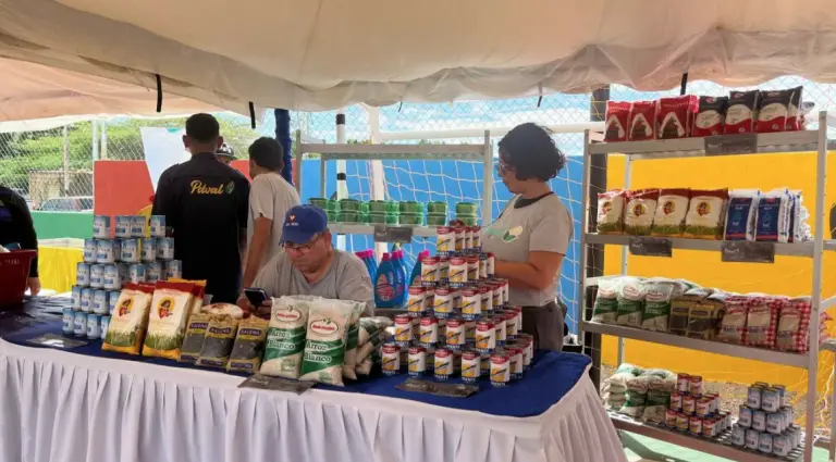 Plan «Amor y Prosperidad Alimentaria» llegó a los Taques