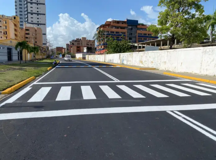 A toda marcha continúan avanzando los trabajos de intervención vial que ejecuta el presidente Nicolás Maduro en la población de Tucacas.