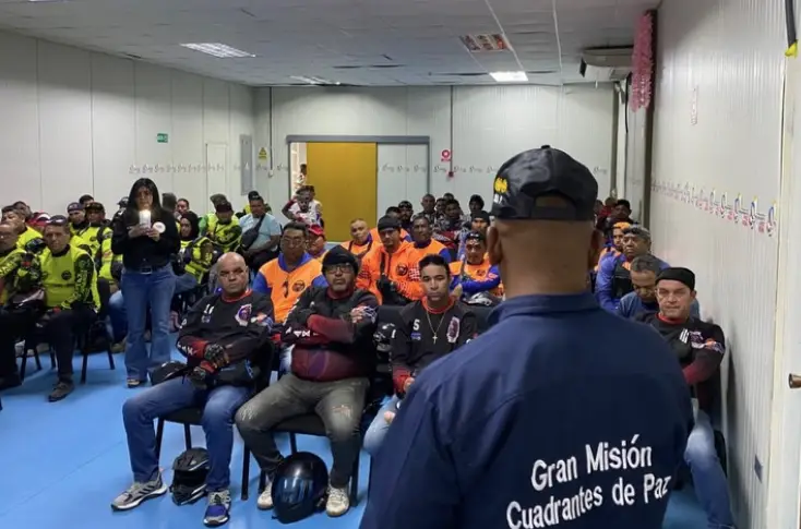 Este jueves se realizó la entrega de 80 nuevos certificados como parte de la segunda cohorte de la Academia de Conducción y Manejo de Motos.