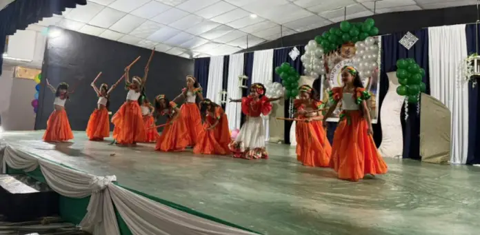 Este sábado 29 de noviembre se realizó el XXXVII Festival Regional de Danza Nacionalista y el 41° aniversario de Danzas Cumarebo.