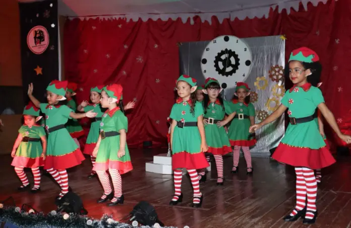 Este 6 de diciembre se celebró la Gran Gala Navideña de Danzas Churuguara y el cierre cultural 2025 del Ateneo Casta J. Riera.