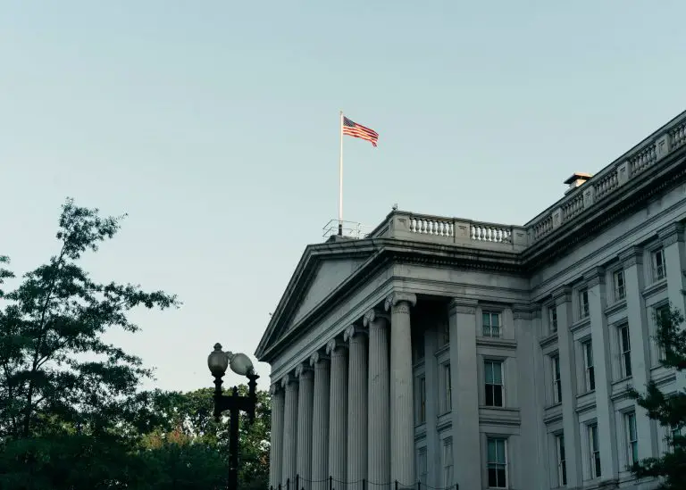 EE. UU. impone sanciones al comercio de armas entre Irán y Venezuela