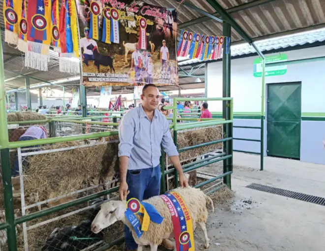 En el segundo y tercer día de feria, se llevaron a cabo los concursos de ganadería menor, en los que el municipio Petit destacó.