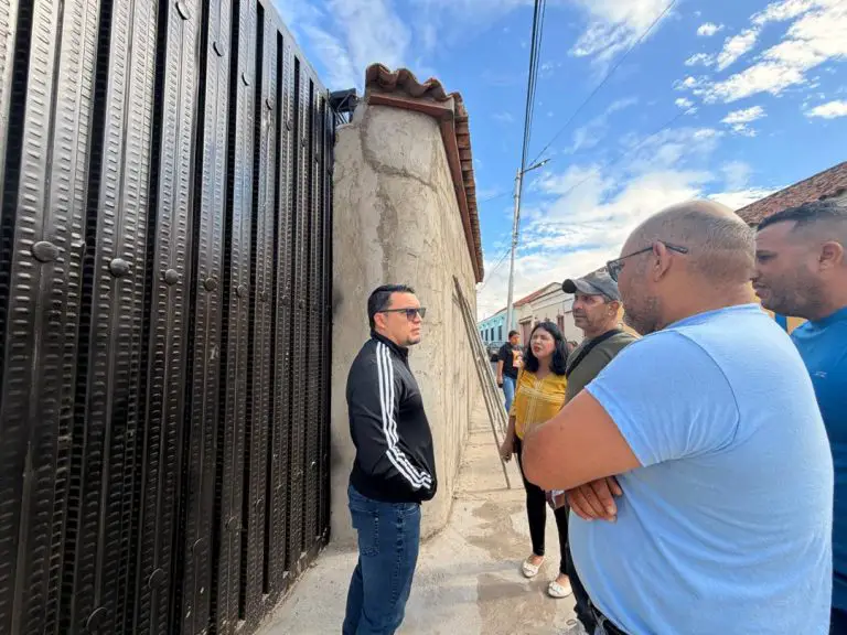 Alcaldía de Miranda garantiza preservación arquitectónica en casa del poeta Elías David Curiel