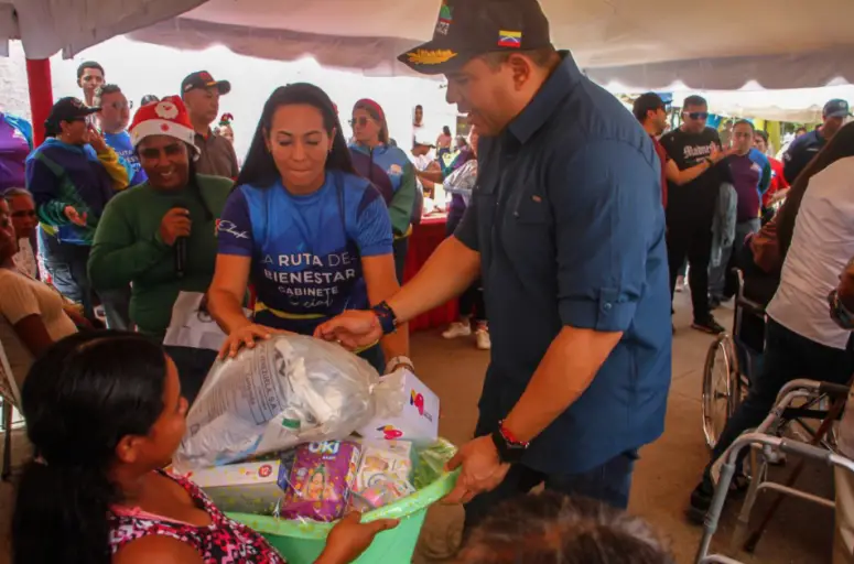 Con entrega de sillas de rueda, bastón, entre otros, fueron beneficiados los residentes de San Juan de los Cayos en el municipio Acosta.