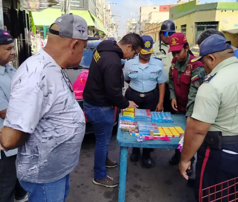Frente Preventivo y Polifalcón verifican venta de pirotecnia en Punto Fijo