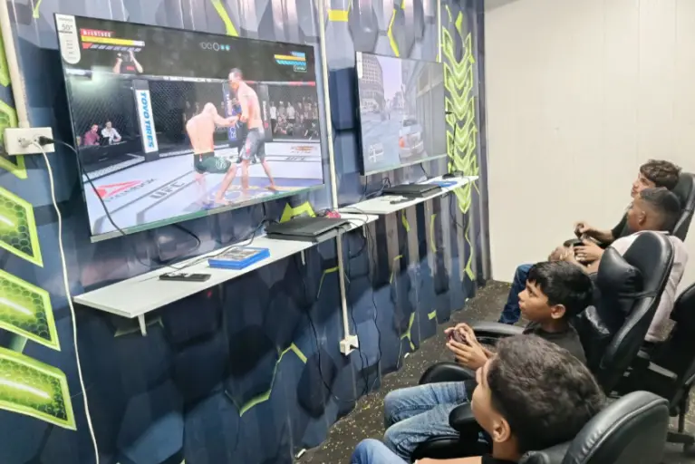 El gobernador Víctor Clark inauguró junto a la juventud del municipio Miranda la zona joven ubicada en el Paseo Monseñor Iturriza.