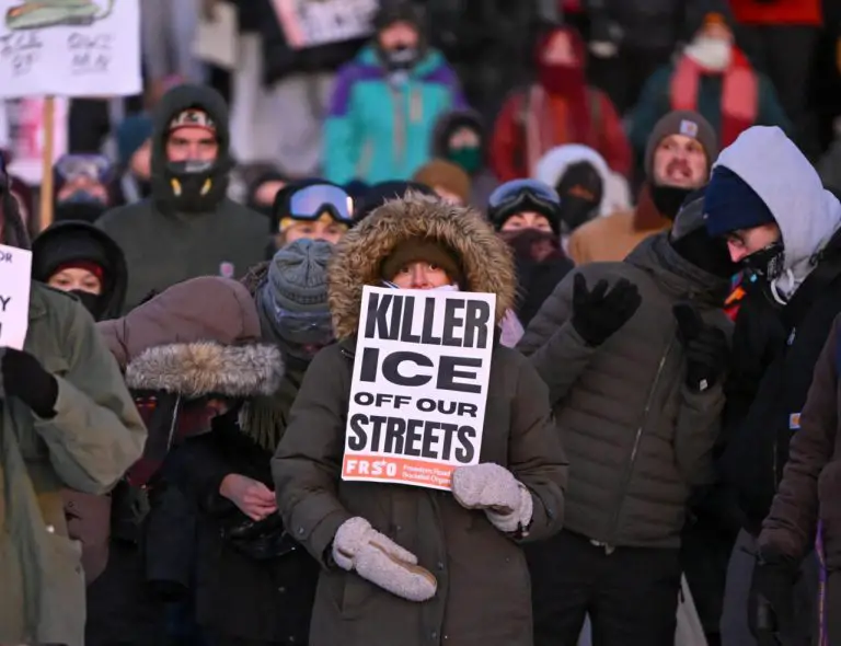 Trump ordena investigar muerte de enfermero asesinado  en Minneapolis