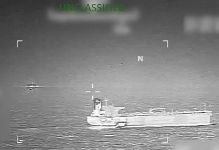 Fuerzas de EE.UU. incautan otro petrolero en el Caribe