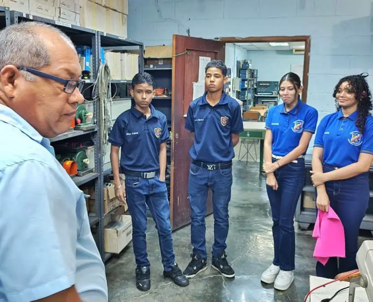 Uptag fortalece educación técnica regional al recibir pasantes