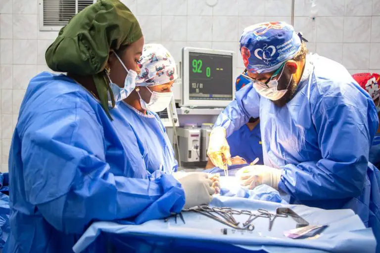 Jornada de esterilización lleva amor y cuidado a mujeres de Falcón