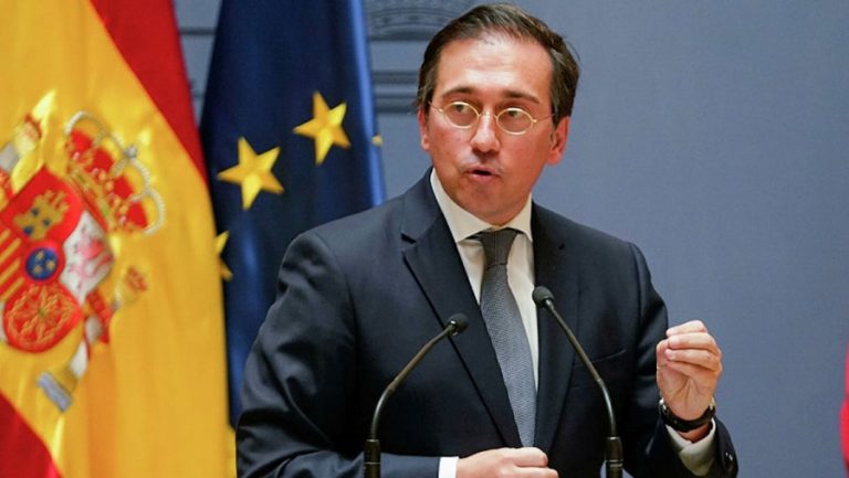 Albares reafirma el apoyo de España a un diálogo pacífico en Venezuela