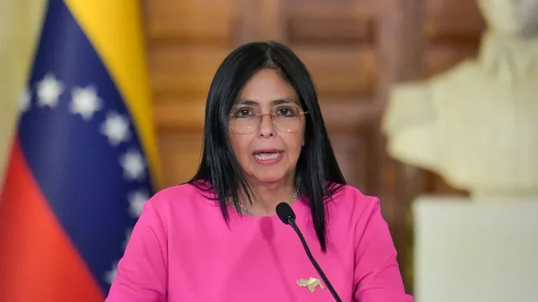 Delcy Rodríguez: Venezuela resolverá sus conflictos sin «órdenes de Washington»