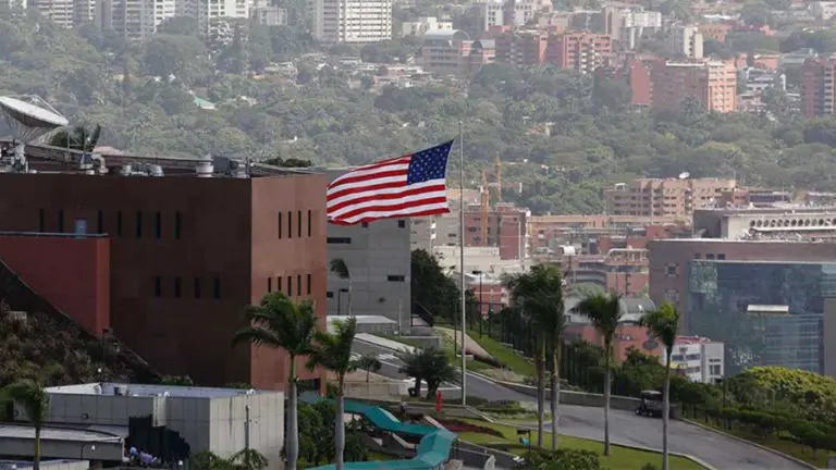 EE.UU. se prepara para reabrir su embajada en Caracas