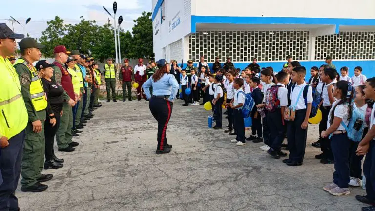 Polifalcón acompaña el regreso a clases con despliegue táctico