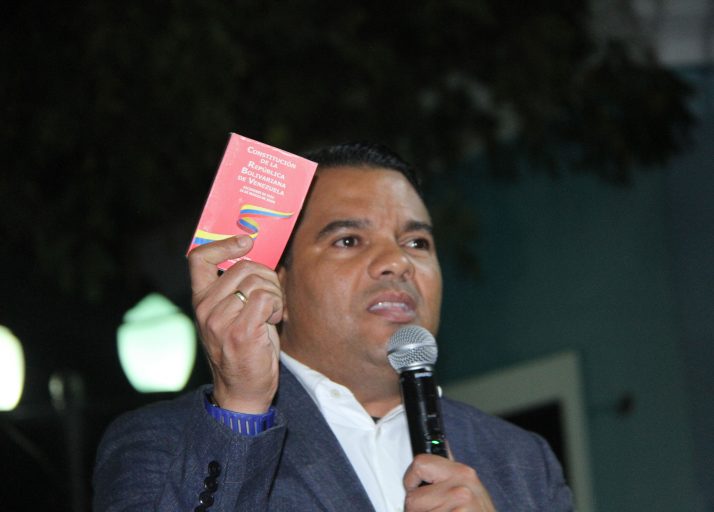 Se instaló la directiva del Clef, la cual fue ratificada con Claudio Thielen en la presidencia y María Salazar en la vicepresidencia.