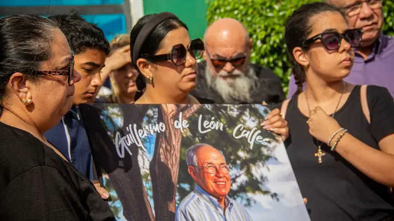 Así despidieron al “poeta de la eternidad” Guillermo De León Calles +FOTOS