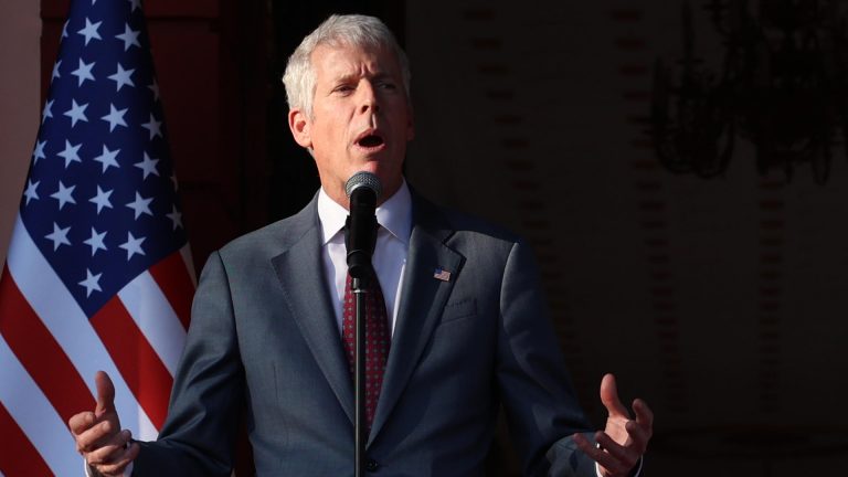 Secretario Wright: EE. UU. eliminará todas las sanciones económicas contra Venezuela