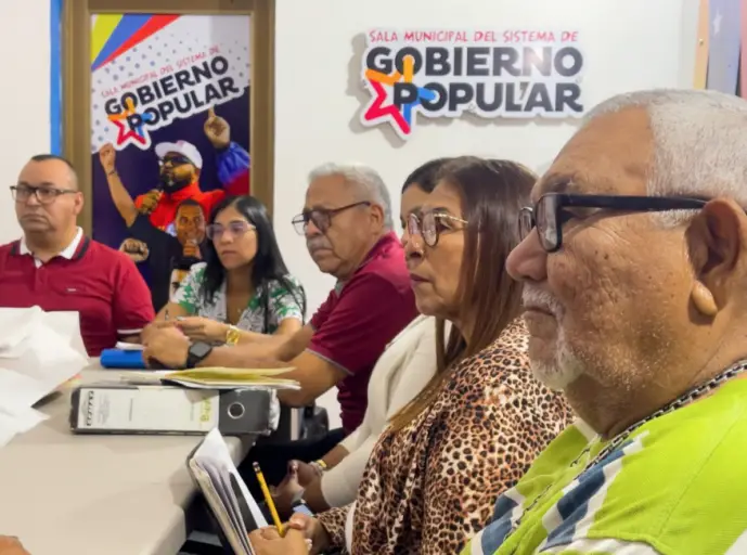 El alcalde de Colina, Rubén Molina y el alcalde de Píritu, Ivis Vegas trabajan en el fortalecimiento del la economía y de servicios públicos.