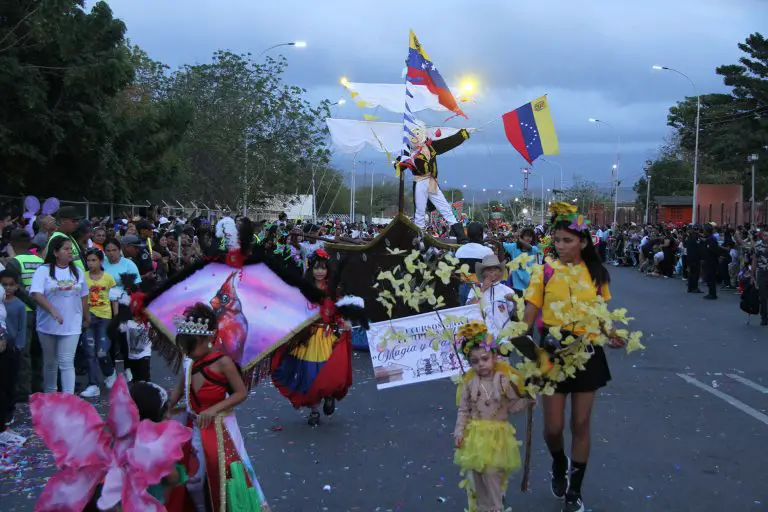 Coro | Más de 600 disfraces y 63 comparsas engalanaron el desfile de Carnavales 2026 (+Fotos)
