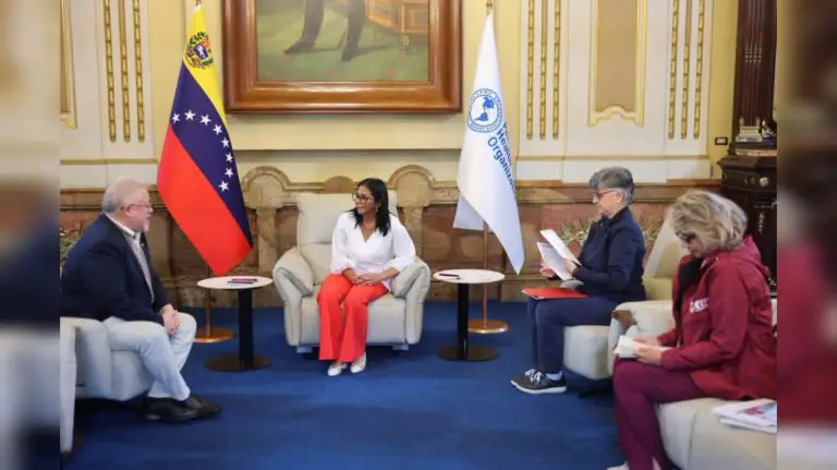 Presidenta Rodríguez sostuvo un encuentro con  representantes de la OMS y OPS