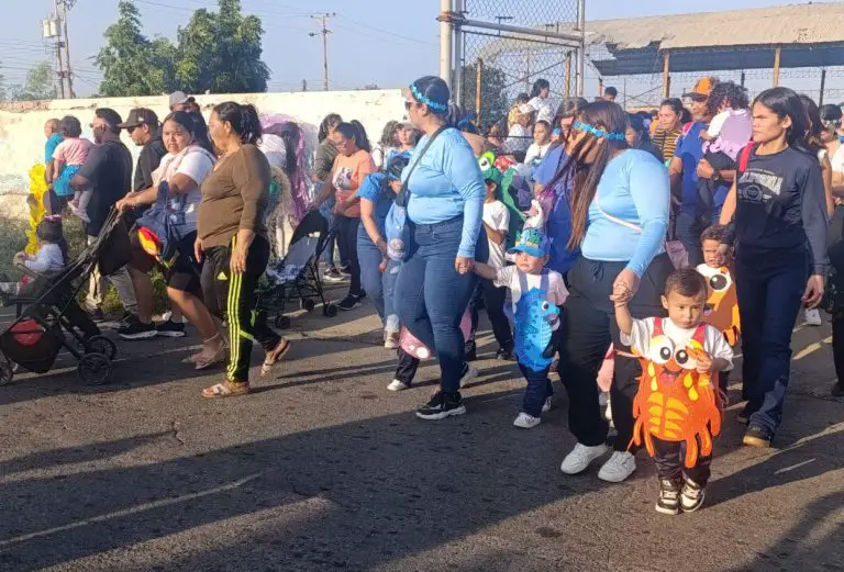 Polifalcón resguarda desfile ecológico en Antiguo Aeropuerto