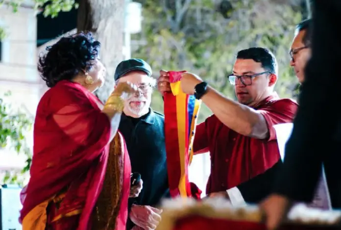 En la renovada Plaza Federación, entregada por el alcalde Henry Hernández, la Cámara Municipal de Miranda celebró una Sesión Especial.