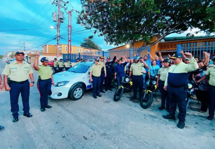 El alcalde del municipio Miranda, Henry Hernández, encabezó un Cabildo Abierto en la Comuna Héroes de la Federación.