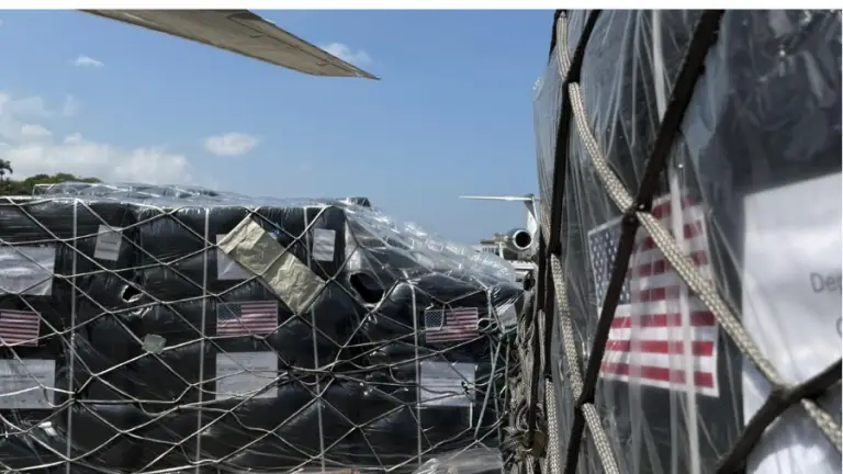 Llega a Maiquetía cargamento con seis toneladas de medicinas desde EE. UU.