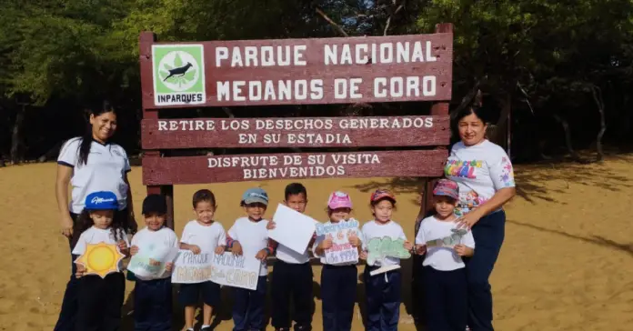 Este viernes 6 de febrero se celebró el 52 aniversario de Los Médanos de Coro como Parque Nacional y los escolares disfrutaron de sus dunas.