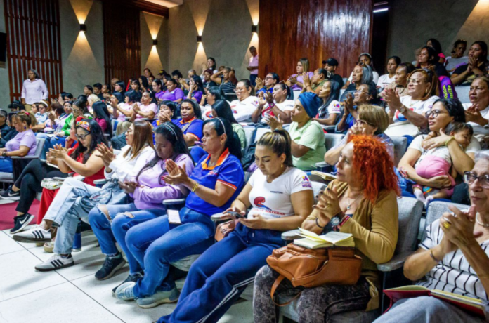 En una labor conjunta entre la AN y el CLEF, se llevó a cabo la Consulta del Proyecto de Ley Orgánica para la Igualdad de las Mujeres.