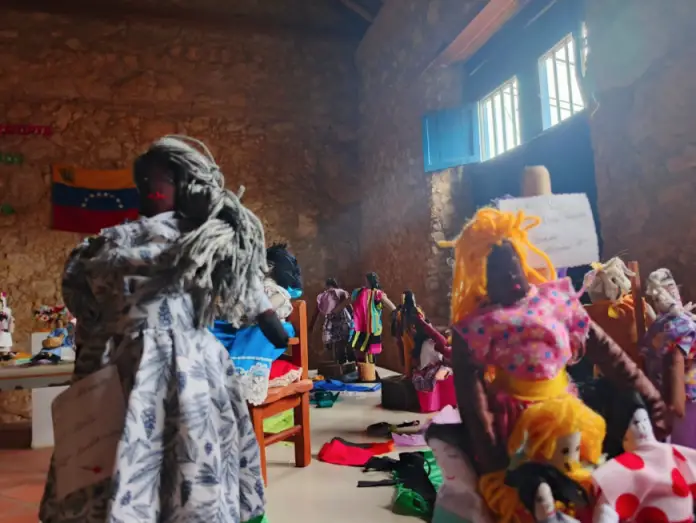 Bajo el poético lema 