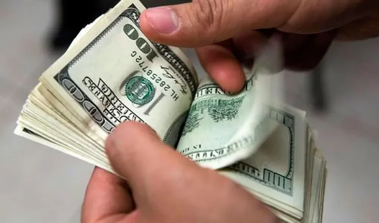 6-Feb | En ascenso precio del dólar en Venezuela