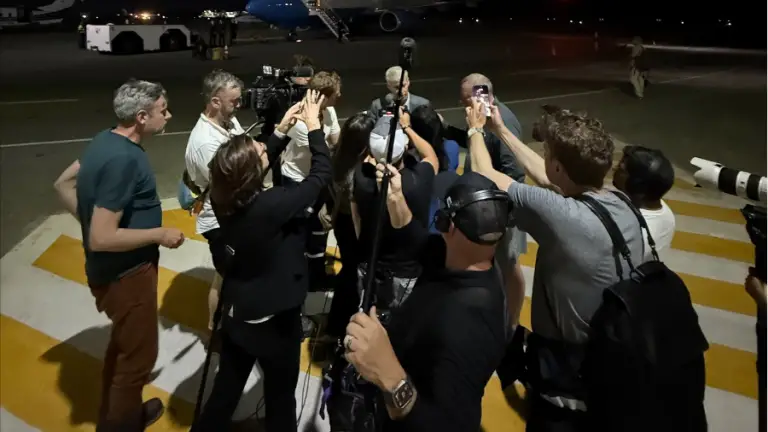 Secretario Wright afirmó antes de partir de Venezuela que «regresaría pronto»