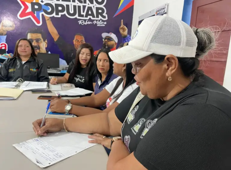 Coordinación del Poder Popular de Colina desplegada en organización y actualización de vocería