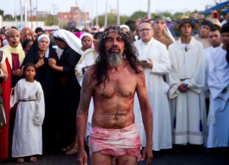 Viacrucis Diocesano de Punto Fijo: Pasos de fe + FOTOS