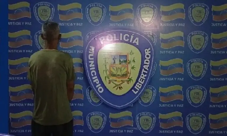 Sujeto apuñaló a su pareja y a su suegra, ambas están graves