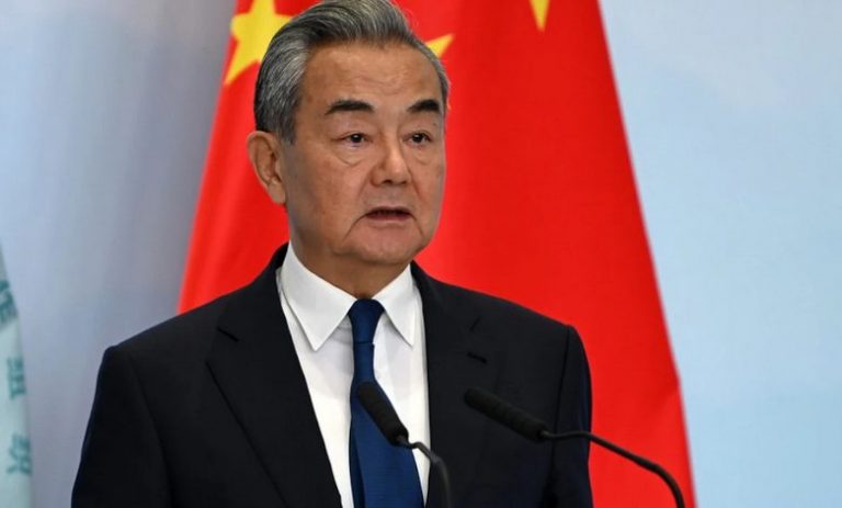 Canciller chino insta a alto al fuego en el Medio Oriente