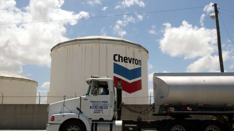 Chevron pide más reformas legales para ampliar inversiones en Venezuela