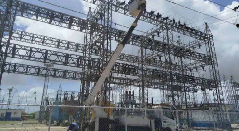 Corpoelec: Mantenimiento en redes eléctricas favorece a más de 24 mil familias falconianas