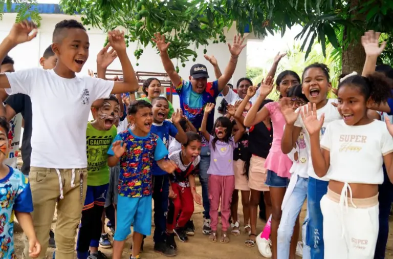 Destellos de amor por Colina benefició al sector Las Dos Bocas