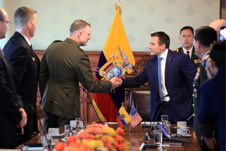 Ecuador y EE. UU. inician operaciones conjuntas contra el narcoterrorismo